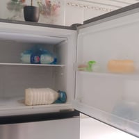 للبيع جديده مشتغله حاليا مكاني بغداد ثلاجه كبيره السعار 325 وبيها مجال...
