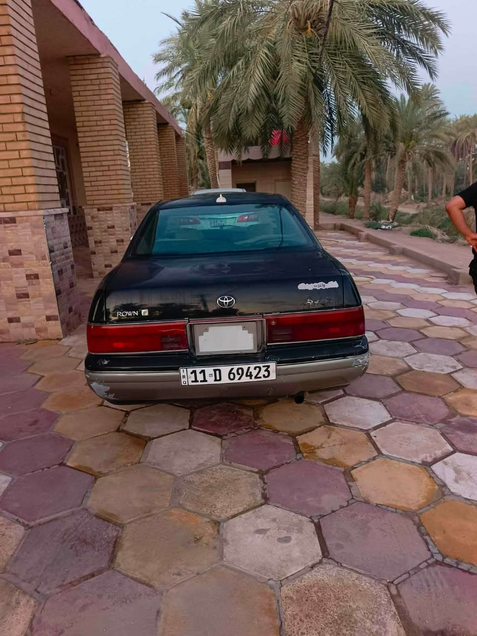 بسم الله الرحمن الرحيم اسلام عليكم
للبيع بطه كراون مؤديل 1995 للبيع 

رقم بغداد انكليزي سنويه لل ٣١ 

تريد وكاله تريد تحويل 

مكينه وكير جاهزات مكينه ديفور ازغير 

اسياره جاهزه تبريد تخم تاير 

مكان اسياره النجف الحيره المناذره لل ستفسار اكثر لاتصال على رقم الهاتف 📞*********** اسعر ٤٥ وبيه بسيط
