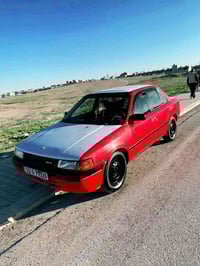 مازدا ٣٢٣ • اوتوماتيك • ١٩٩١