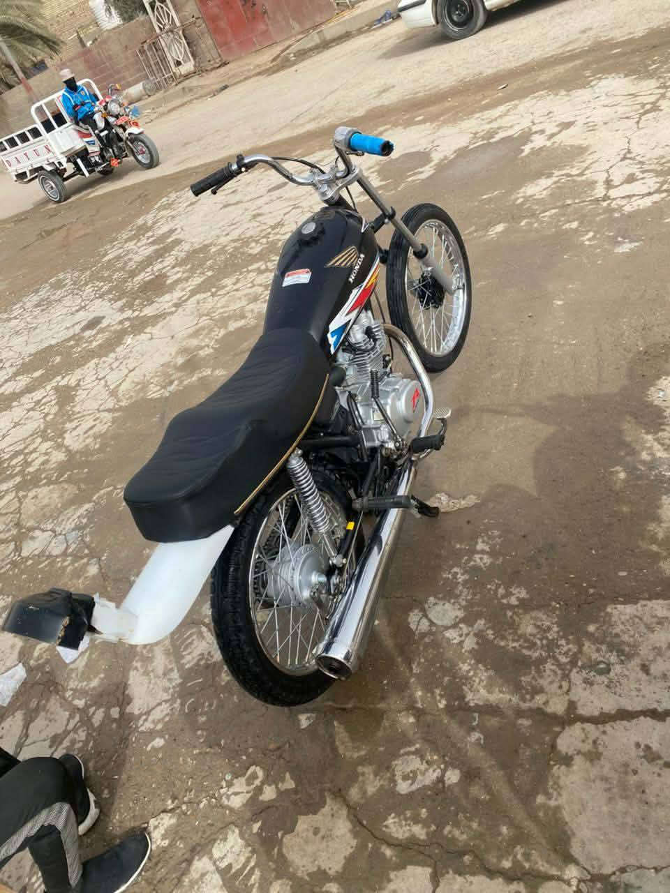 سلام عليكم البيع تعمير صاله شهرين كفاله عامه وشاصي ارشه 16وراقهه كامله الو تصال على الرقم ***********مكاني شطره
