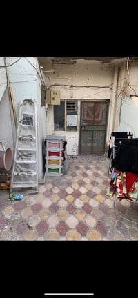 ٨٠متر للبيع شهداء البياع قرب الشارع العام عباره عن وحدتين سكنية كل طاب...