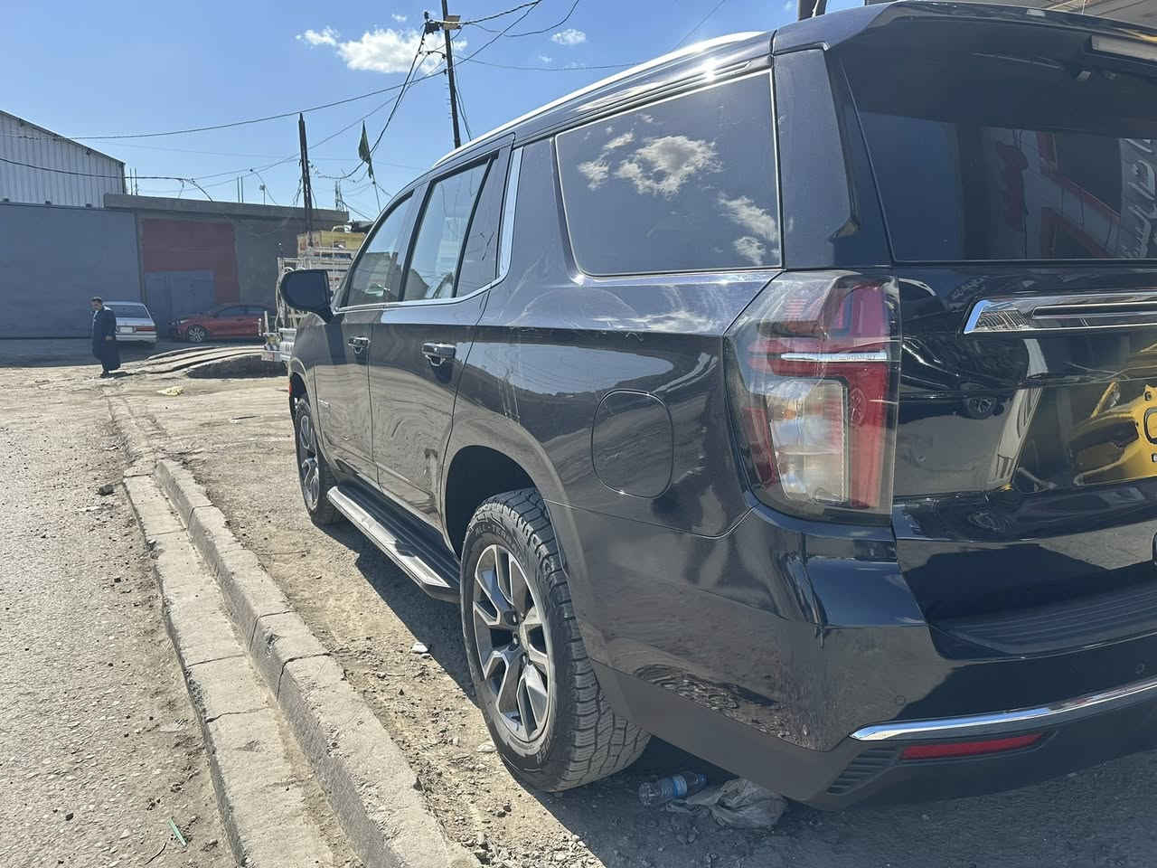 تاهو موديل 2022 فهLTلون نيلي غامغ بدون رقم دخول جديد تبديل بنيد وجاملغ فقط وجاملغ الأصلي موجود صورته مع الصور ماشيه 60 الف ميل كشن جلد شاشه كبيره رادار دخول ذكي إشاره ترحيب عند الاقتراب تشغيل عن بعد صور الحادث مع الصور مكاني بغداد الشعب السعر 350 ورقه 
***********
