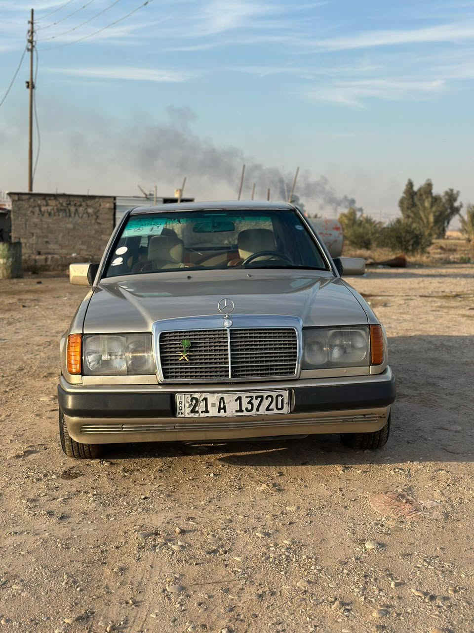 السلام عليكم
مارسيدس دب 1988
سنويه لل28 
تخم تايرات جدد 
حداديه صدر نص عمر 
كهرائيات شغاله 
تبريد بس نقصهه راديتر 
كير ومحرك 2.5 vvti  
للاستفسار ***********
