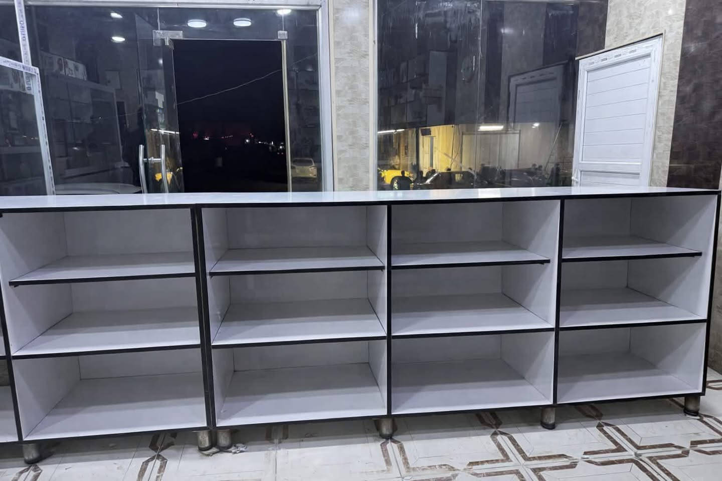 رفوف صيدليه للبيع نضيفة عددها 12 رف مع ميز مقطع بطول 6 امتار كما موضح في الصور مستعجل للبيع السعر مناسب للاستفسار الاتصال ع هذا الرقم
***********
رفوف صيدليه للبيع نضيفة عددها 12 رف مع ميز مقطع بطول 6 امتار كما موضح في الصور مستعجل للبيع السعر مناسب للاستفسار الاتصال ع هذا الرقم
