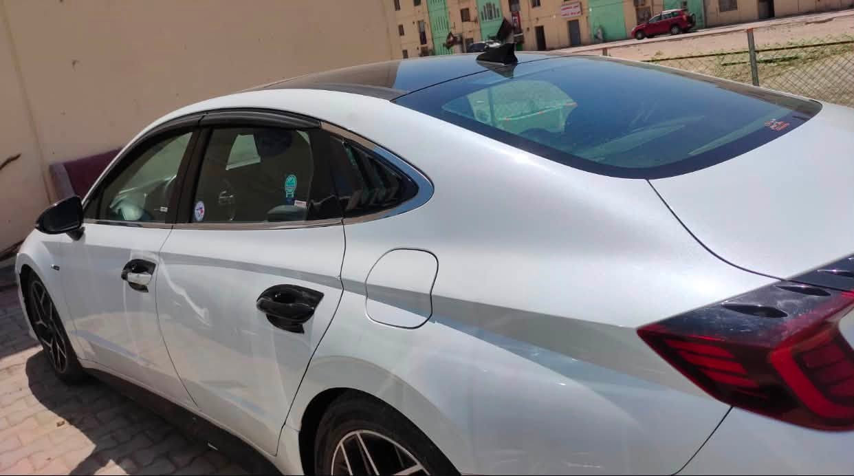 سلام عليكم سوناتاللبيع السعر140رقم بغدادالسيارةفول مواصفات الشراي يتصل ***********
