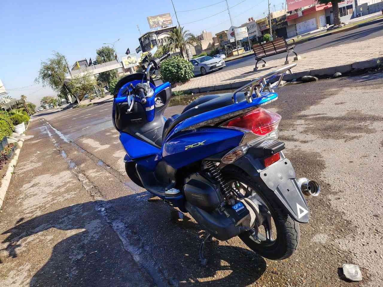 للبيع دراجه PCX جيل[1] ياباني ياباني🇯🇵🇯🇵 jf
دراجه بلاديه مكينه ابلادي 
دراجه برغي ممفتوح بيه 
كهربائيات حساسات شغاله 
دراجه اي اي نقص مابيه 
صارله شهر من طالعه رمبه 
دراجه مكفوله كفاله عامه 
وجيب فيتر وياك 
ونطيك ضمان بلدراجه
تايرات جدد امامي خلفي 
حساسات A ازدحام وحساس استان كله شغال 
دهن ادير من شركه هوندا 
سعر ١٢ورقه بيه مجال للطيبين👑💞
مكاني بغداد البلديات  
الاستفسار الرقم ***********
