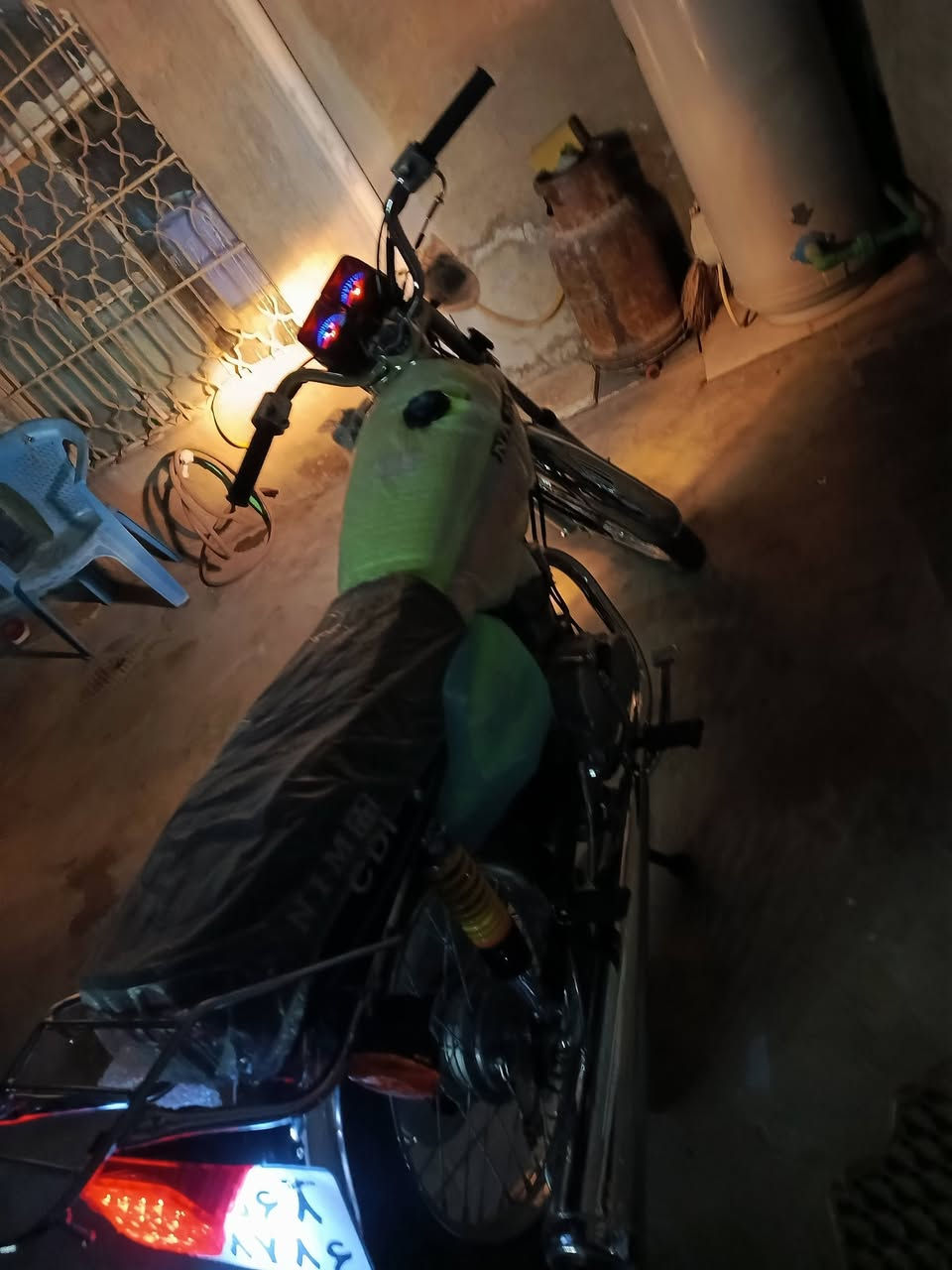 اربعه كير سكنر جديده موديل ٢٠٢٧ اوراق سكنر صارله قليل من طالعه من الوكيل السعر ٧٥٠


**إذا كنت صاحب هذا الإعلان وتريد حذفه لأي سبب، رجاءا أرسل رسالة إلى الدعم الفني**