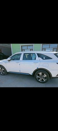 سورنتو خليجي موديل 2022 كفاله عامه بسمي رقم بغداد ماشيه 20 الف فول واح...