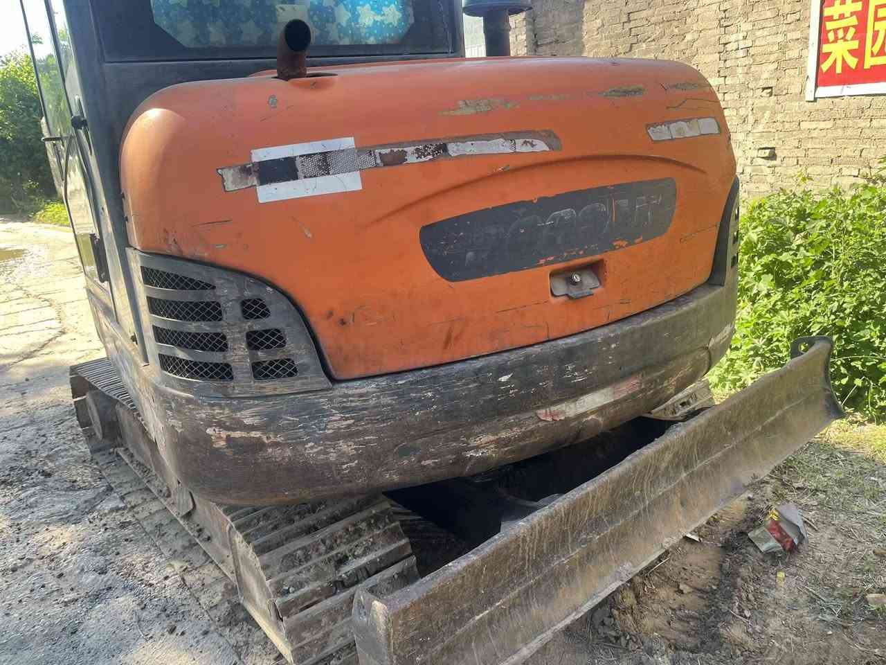 Nice Doosan 60, in good condition, reasonable price


**إذا كنت صاحب هذا الإعلان وتريد حذفه لأي سبب، رجاءا أرسل رسالة إلى الدعم الفني**