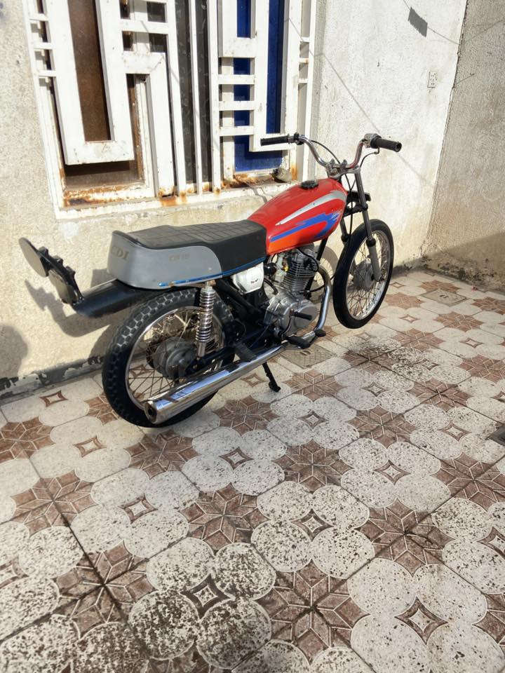 نامه شلامجه(أدوات مكفوله سرقه) نضافه مثل صور مكينه ناعمه لاتبخير لا تنقيص شلعه معدل مرتبه مكان تنوّمه سعر 425 بيت مجال قليل رقم ***********
