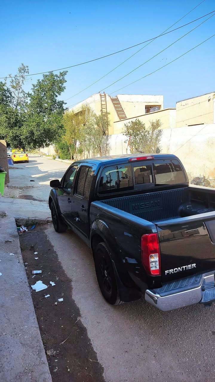 سلام عليكم نيسان فونتيرا موديل 2020 مكفوله كفاله عامه من الصبغ و ضربه سياره جديده تحويل ثاني يوم بصمه فول مواصفات تويل مو فور يل مكينه 3800 كير 9 نمر مكان السياره ميسان السعر 185$$ اتصال علئ الرقم ***********
