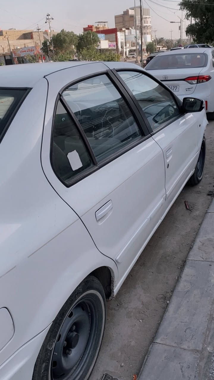 السلام عليكم 
سمند سورن 2012 
السيارة حلوه نضيفه عوزها ترتيب حادثه تبديل قطعه  موضح بالصوره 
44$ وبيها مجال 
***********
