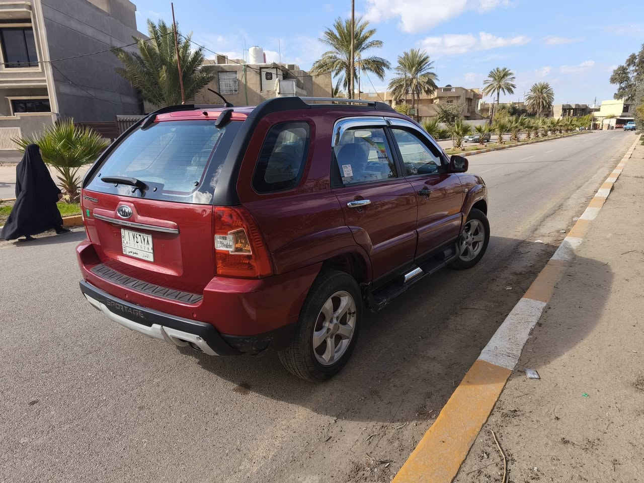 للبيع كيا سبورتج 2010  🚗
السيارة بدون صبغ وبدون تبديل كير محرك كفاله .
حجم المحرك 2000 دوش ..
✅تبريد شغال❄️
✅تدفئة كشنات
✅كاميرا وحساسات خلفية 
✅كير اوتو وعادي
بيها شخط بسيط بجهة السايق واضح بالصور 
رقم انبار مشروع وطني باسمي 
💸السعر 108 وبي مجال بسيك
تفاصيل اكثر تواصل ع الرقم ***********
مكان السيارة بغداد/المحمودية
