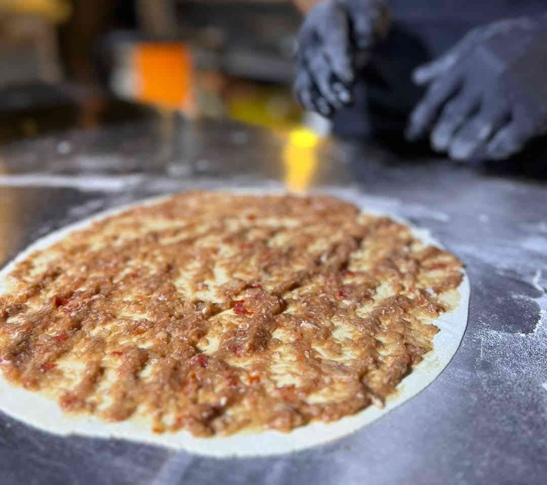 عروض الوجيهية ستي مستمره اكيد 
خابر وخليك وحنا نجيك 
رقم المطعم ***********
متواجدين من ساعه 8صباحا الى ساعه 12ليلا
