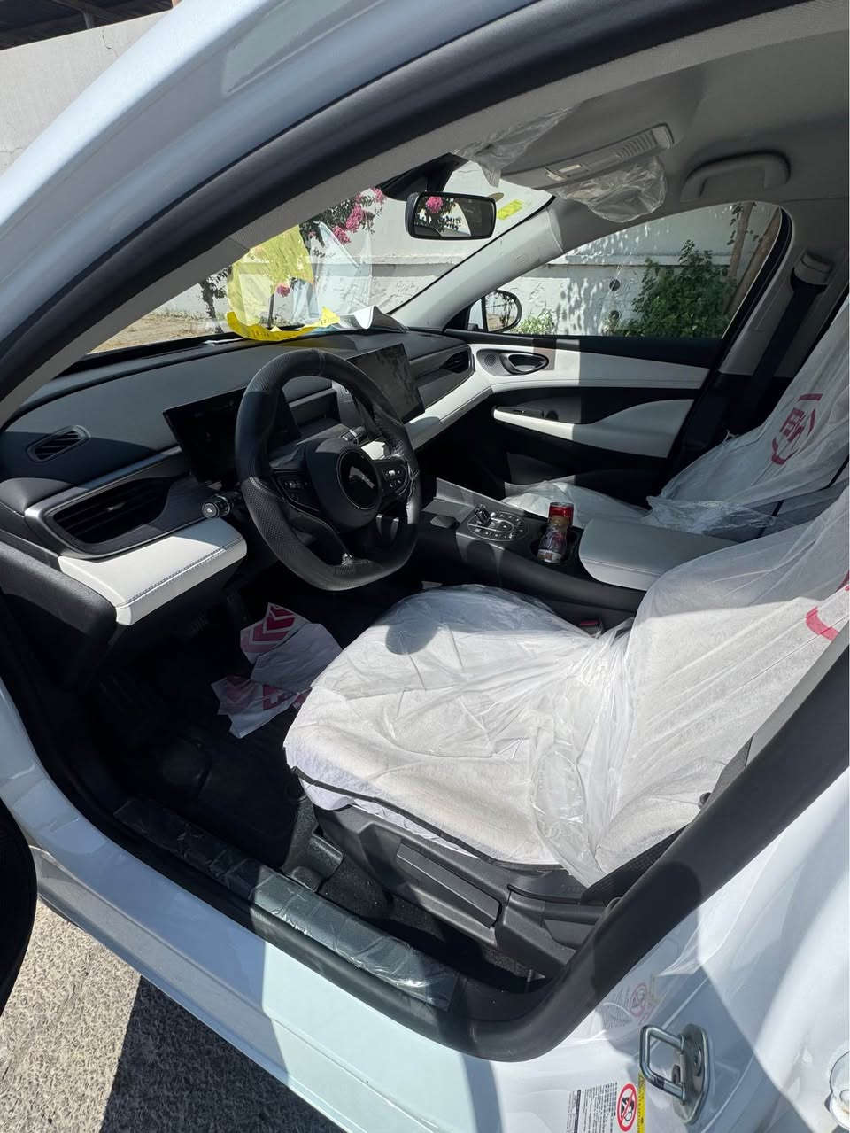 BYD sel 05 2025
سەیارەکە هیج هیجی نیە قنجو قۆپو شوخت هیجی نیە ١٠ هەزار ڕۆشتوە هەموو ئەشیای خۆی لەگەرە سەحری ١٣٤،٥٠  قفلیتی ڕەقە تەلەفۆن *********** أربيل, العراق
