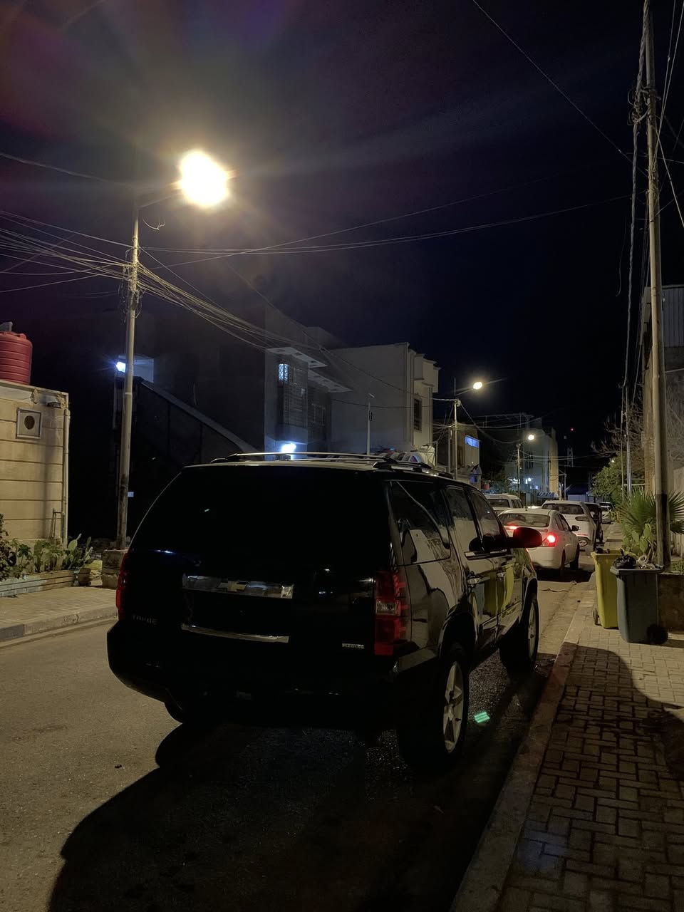 تاهو 2007 ادوات ادوات ادوات 
مكفوله من الضربه والكص والسرقه والعشاير وانتربول
صبغ كم قطعه بيها للجماليه
وارد كندي مواصفات LTZ 
داخل اسود 
فول فتحه سقف 
صندوق كهرباء 
كشنات ملكي منفصل 
وباقي مواصفات ال LTZ معروفه
مكان البصرة 
سعر ٨٩ وبيها مجال للطيبين 
تواصل ***********
