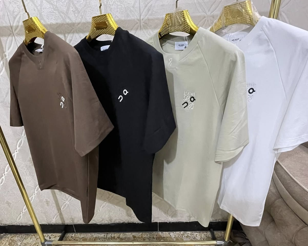 الموديلات المتوفرة داخل متجرنا 
✅بدي اوفر سايز 
✅بدي كات
✅قميص كات 
✅بنطرون باكي baggy jeans 
للحجز مراسلة الصفحة او واتساب ***********
