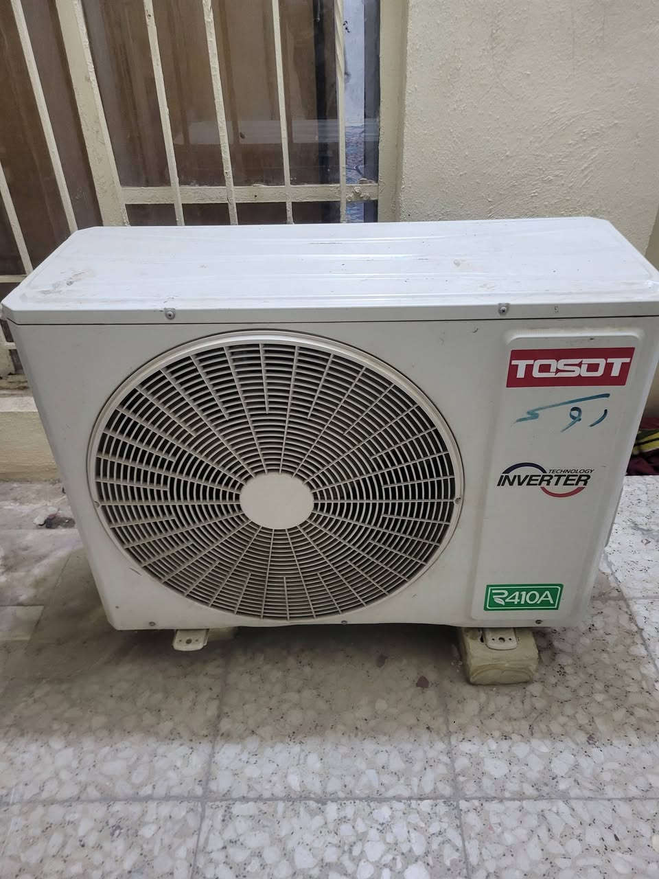 سبلت توسوت ٢ طن انفيرتر تحكم سبلت شغال وكامل تدفئة تبريد الجهاز منصوب تأخذه ع الفحص  المكان بغداد للاستفسار  ***********
