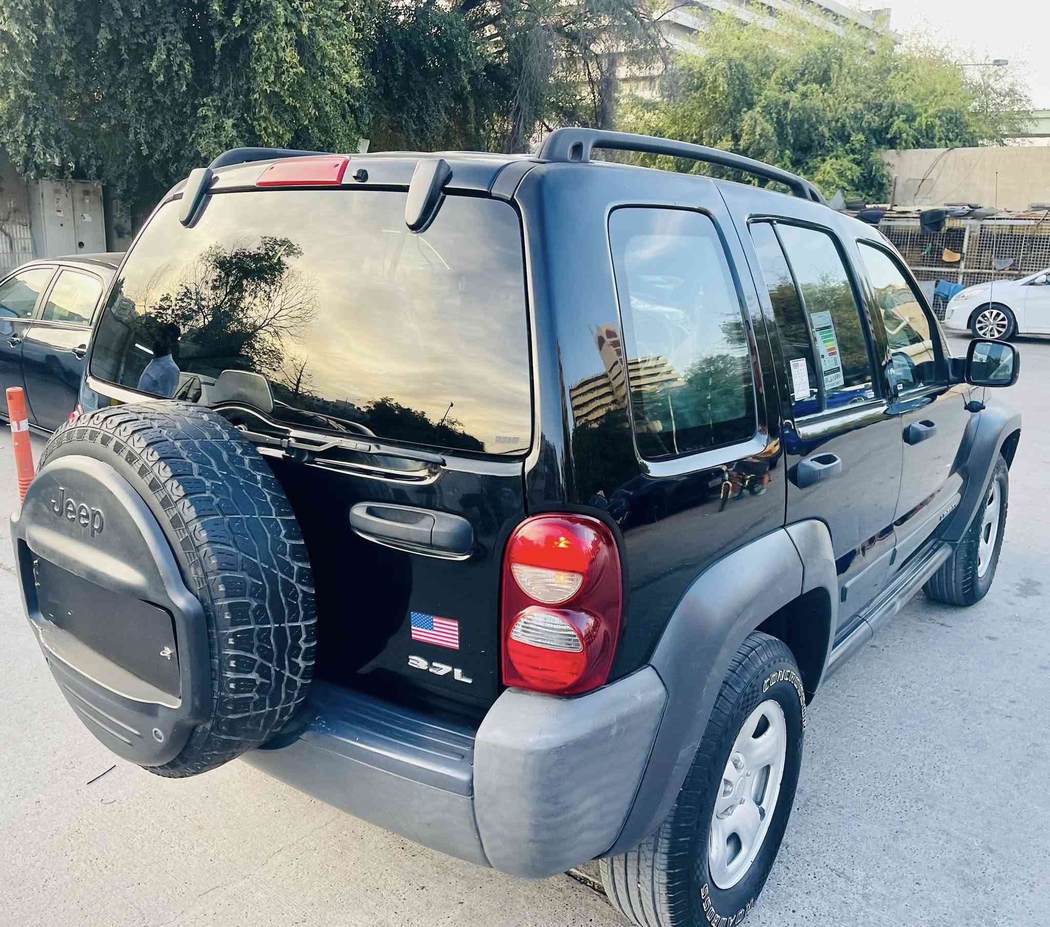 سلام عليكم         سعر 74$ 
   عندي جيب لابرتي  2006 للبيع 
رقم سليمانيه    تحويل مباشر 
تبريد ممتاز جدا   سياره نظيفه جدا  
تخم تاير جديد   غرفه كله جديده على لابلاد  
شاشه خلفي كامره    كهربائيات كله شغاله بلاد 
مكان سياره شقق الصالحيه بغداد 
هاتف ‭0771 566 9155‬
