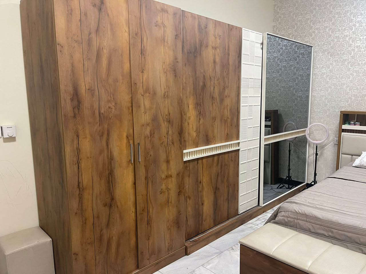 نجار فتح وشد وصيانة كل انواع الموبيليا غرف كاونترات مكاتب يوجد كادر تحميل وسيارة نقل في البصرة *********** البصرة, العراق
