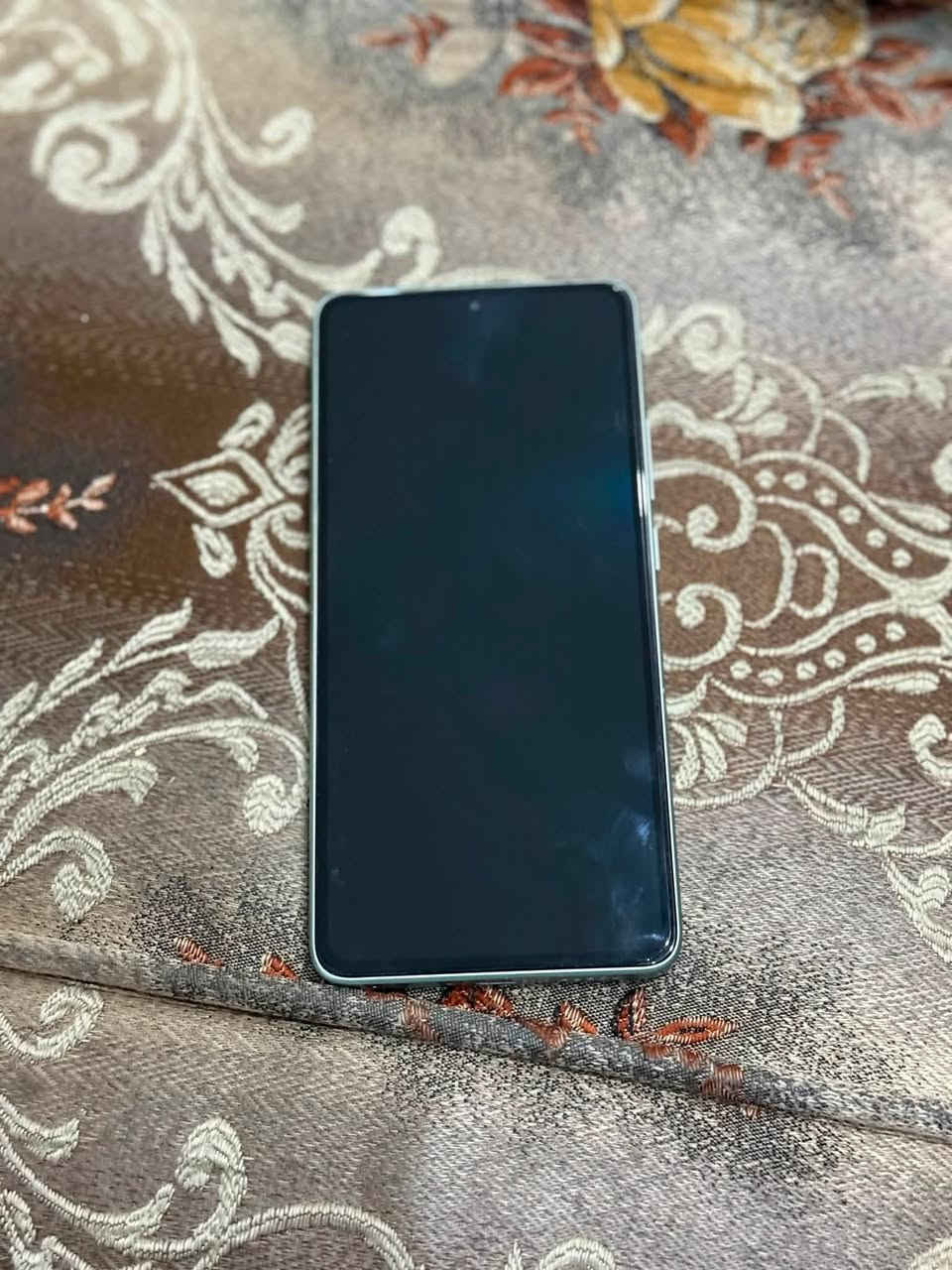 السلام عليكم للبيع تليفون poco x7 pro
ذاكره 512GB
الجهاز جديد ما مبدل بي اي شي باكيته موجود والشاحنه مالته
السعر ٤٧٥
بغداد
للاستفسار: ***********
