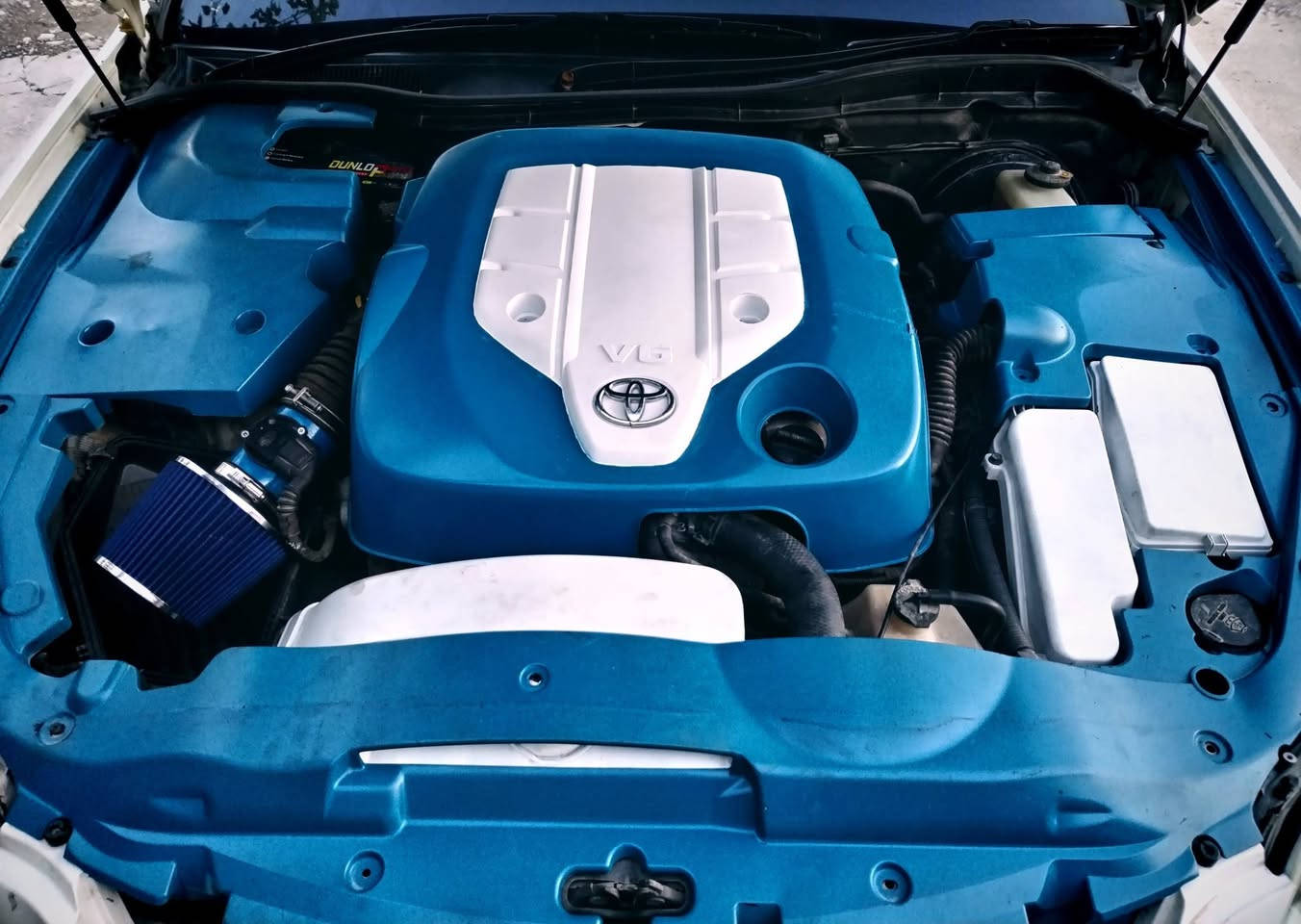 شاهینەی براوە ١٨٠ی ناوزەرد ٢٠٠٤ بەرمەجە و سپۆرتکراو
قوفلی km ی کراوەتەوە 
بەرمەجەی خێرا وەڵامدانەوە 
شوتەی سپۆرتی بۆ دانراوە
فیتپەمپی سپۆرتی بۆ بەستراوە
پلاکی بەرمەجە کراوە
ساڵانسای دەسکاری کراوە 
چوار تایەی تایلەندی ئۆرجیناڵی Z ی خراوەتە سەر
 ویلی سپۆرتی ١٩ی دووسایزی بۆ بەستراوە 
کامل جوانکاری بۆ کراوە 
برێکی بەستراوە
تەبرید سارد و گەرم بە شەرت 
کارەبایی هەموو گیانی بەشەرت
گێر و مەکینەی بەشەرت
پاتریەکی لۆکی خراوەتە سەر
رۆنی گێر و مەکینەی بۆ گۆردراوە
٢٥٠ دینار مەسروفی نیە 
تب / بەسمە نیە سویچە 
سعری ٤٨ و مەجالێ برایانە
ژ.م  ***********
