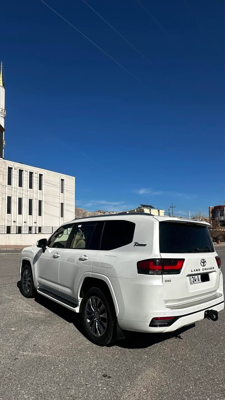 ‏
Toyota Landcruiser 2022
‏‎ضمان شركة SAS
ماشييه ٨٨ الف  كم 

‏‎المواصفات :
- GXR 
‏‎- فتحة سقف ( سلايد ) 

-٣ شاشات 

- شاشات ترفيه خلفية

‏‎- مقاعد جلد 

‏‎- مقاعد كهربائية 

- مقاعد امامية تبريد 

- ⁠تبريد وتدفئة امامي خلفي 

‏‎- بصمة الابواب 

‏‎- صندوق كهربائي

‏‎- مصابيح LED و زينون

-7 راكب 

-شحن واير ليس 

-حساس امامي خلفي 

‏‎- حجم العجلات 20 inch 

مكفولة كفالة عامة من الدعامية إلى الدعامية

‏‎ بدون صبخ .بدون بارد 

محرك كير بشرط مامفتوح
رقم دهوك دهوك, العراق


**إذا كنت صاحب هذا الإعلان وتريد حذفه لأي سبب، رجاءا أرسل رسالة إلى الدعم الفني**