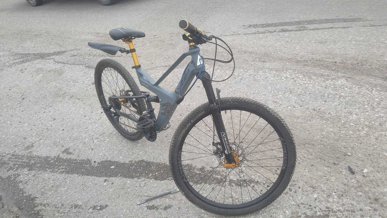 باسكل للبيع  الباسكل ما يعوزو شي الصطاب وره بي وكدادم والجشه مو حديد المنيو الباسكل فول نضافه سعرو 150 وبي مجال مكان موصل الاجانب الايمن


**إذا كنت صاحب هذا الإعلان وتريد حذفه لأي سبب، رجاءا أرسل رسالة إلى الدعم الفني**