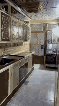 حي الجمعية قرب أسواق الكرار • ١٢٠م • طابق ونص