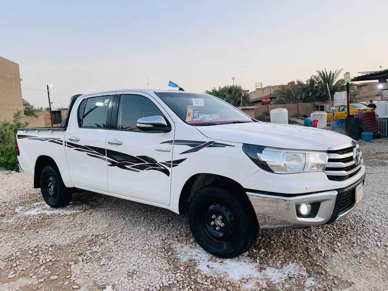 السلام عليكم تيوتا 2016 اكويتي الساير السياره مكفوله كفاله   مكينه كير حداديه تخم تاير تبريد كله شرط السياره كارتون رقم دولي سنويه جديده توه صاعده هزه سنوه لل 30 رقم مثنى بسمي  السعره 204بيه مجال للستفسار *********** مكان بلسماوه بيع مرواس بيكم سياره جديد ماشيه 130 الف فقط
