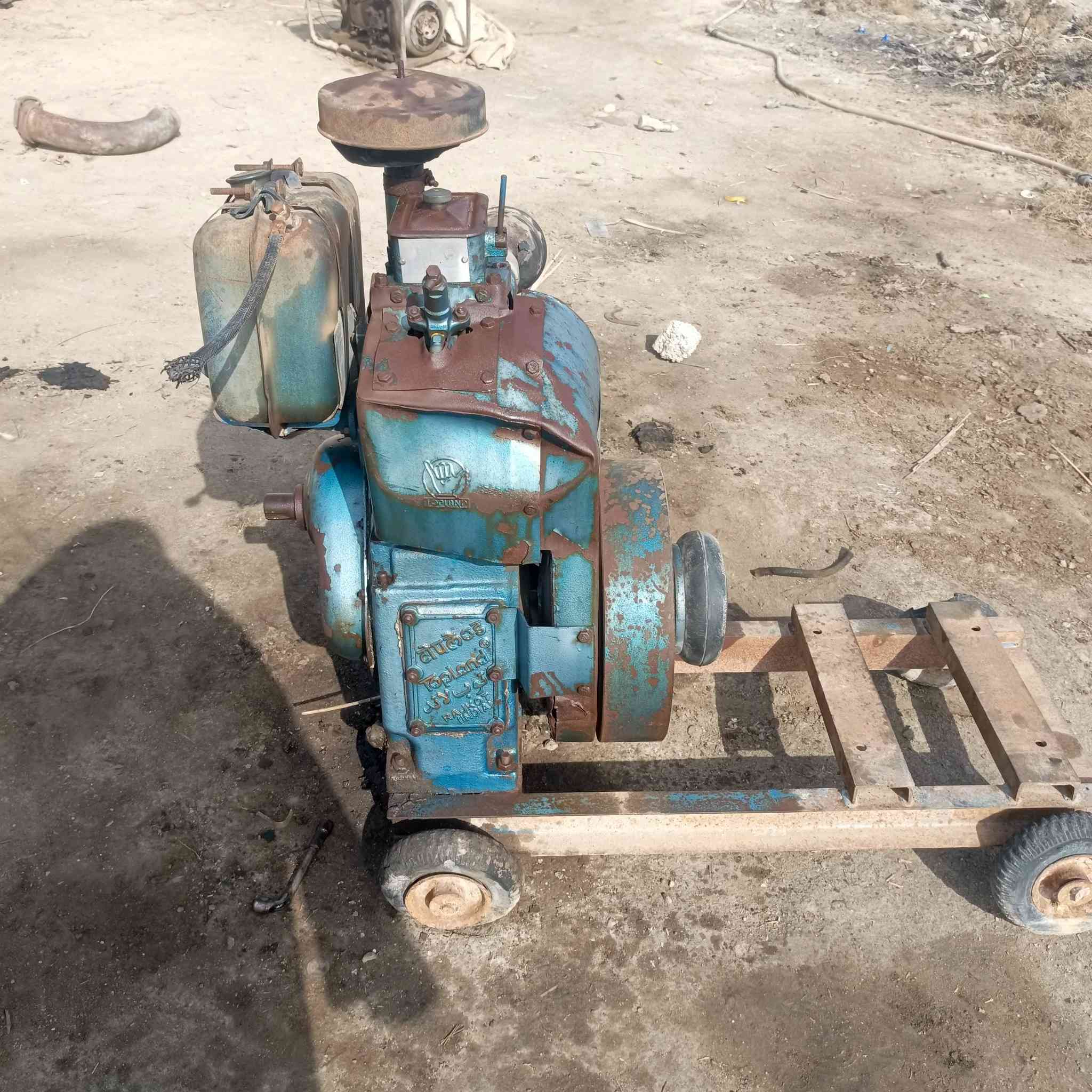 السلام عليكم ماطور توب لاند ابو 10 ابو الكف ماطور جاهز حته  الصاصي مامفتوح دوزل شرط الشغل المكان  ناصرية قضاء قلعه سكر السعر ب 350 وبيه مجال قليل ***********
