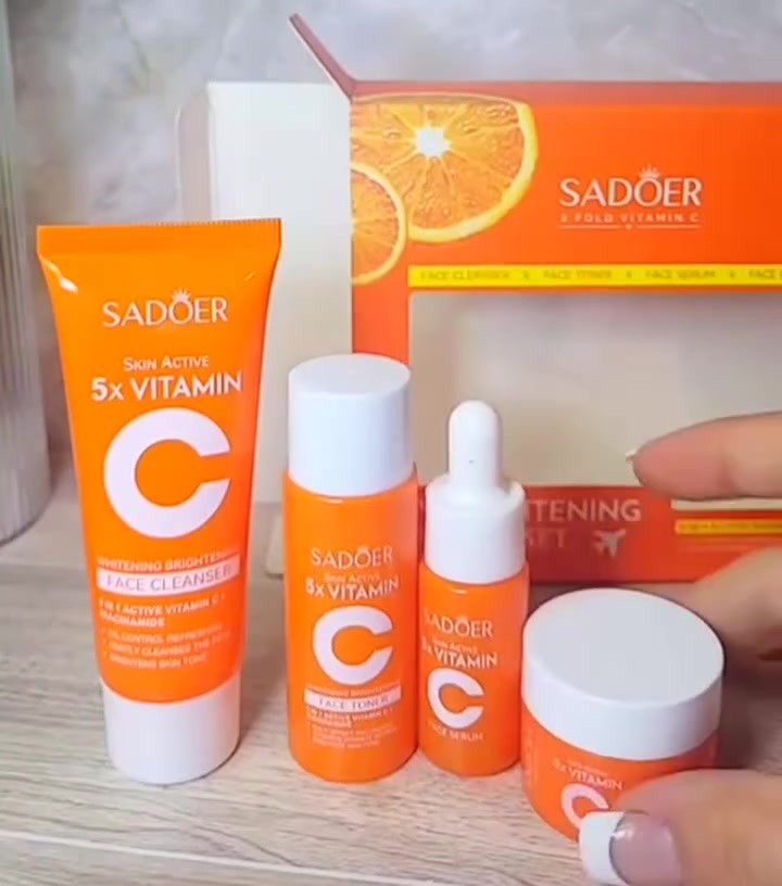 بكج  SADOER بفيتامين C – إشراقة مضاعفة في كل سفر

مجموعة مكونة من 4 قطع بتركيبة مركّزة من فيتامين C ونياسيناميد. تساعد على تفتيح البشرة، ترطيب عميق، وتنظيف فعال للمسام، لتحصلي على بشرة ناعمة ومشرقة في كل وقت ومكان.✨🍊

المحتويات:
🍑غسول وجه
🍑تونر
🍑سيروم
🍑كريم مرطب

فوائد البكج 
تفتيح وتوحيد لون البشرة
ترطيب يدوم طوال اليوم
تنظيف عميق ومنع ظهور الشوائب✅✨


**إذا كنت صاحب هذا الإعلان وتريد حذفه لأي سبب، رجاءا أرسل رسالة إلى الدعم الفني**