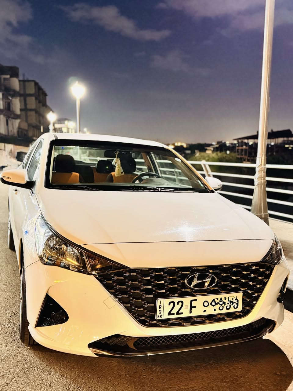 هيونداي اكسنت 2022 فئة SE وارد خليجي 
السيارة نظيفة كلش و ماشية قليل و حلوة 
فقط بيها رصعات خفيفة بالتكمة و الباب مال سايق 
السعر : 140
 رقم الهاتف : ***********
العنوان : بغداد / الكاظمية
