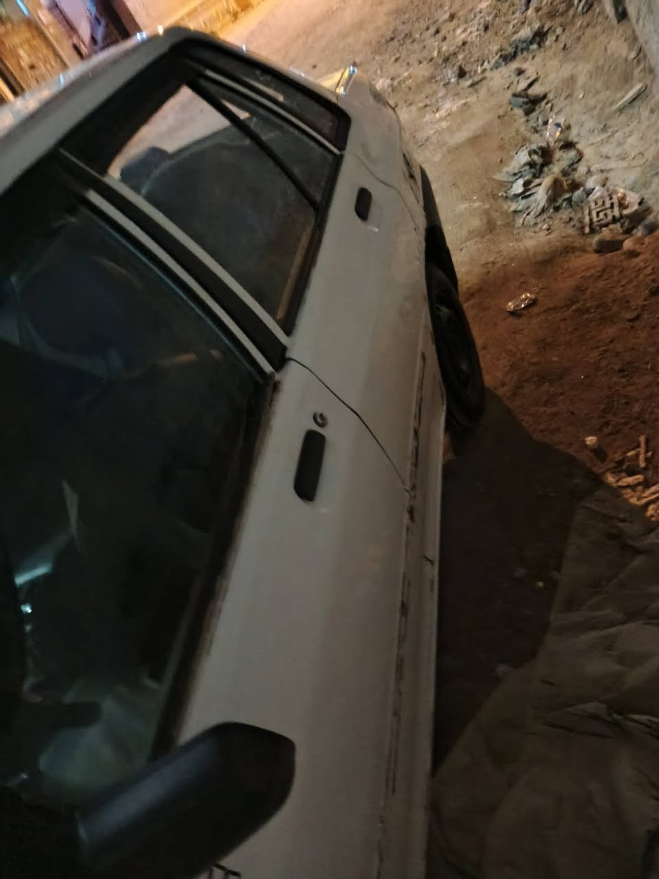 السلام عليكم موديل 9 رقم بغداد الدولي 25 وبيه مجال مكينه وكير جديد بس جامغ مبدل وبنيد بدون ضربه براكيت بلادي شركة شواصي فطر صغر ولاحمته مكاني طوريج ***********

