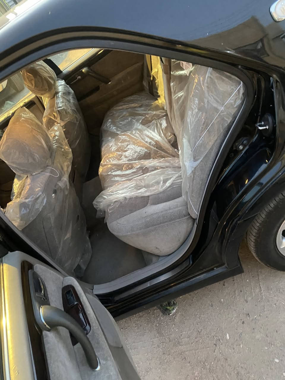 كراون موديل 2001 تسجيل جديد قرار 48 تحويل ثاني يوم رقم بصرة سياره جاهزه من الطول لطول تخم تاير ويل نجمه محرك ديفور الزغير  السياره كص جنطه  السعر 97 بيها مجال لشراي رقمي ***********
مكاني البصرة
