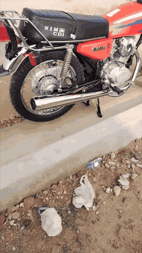 شباب دراجه البيع نامه اصلي نضيفه حلوه بدون وراق بسعر مناسب بيكم خير تد...