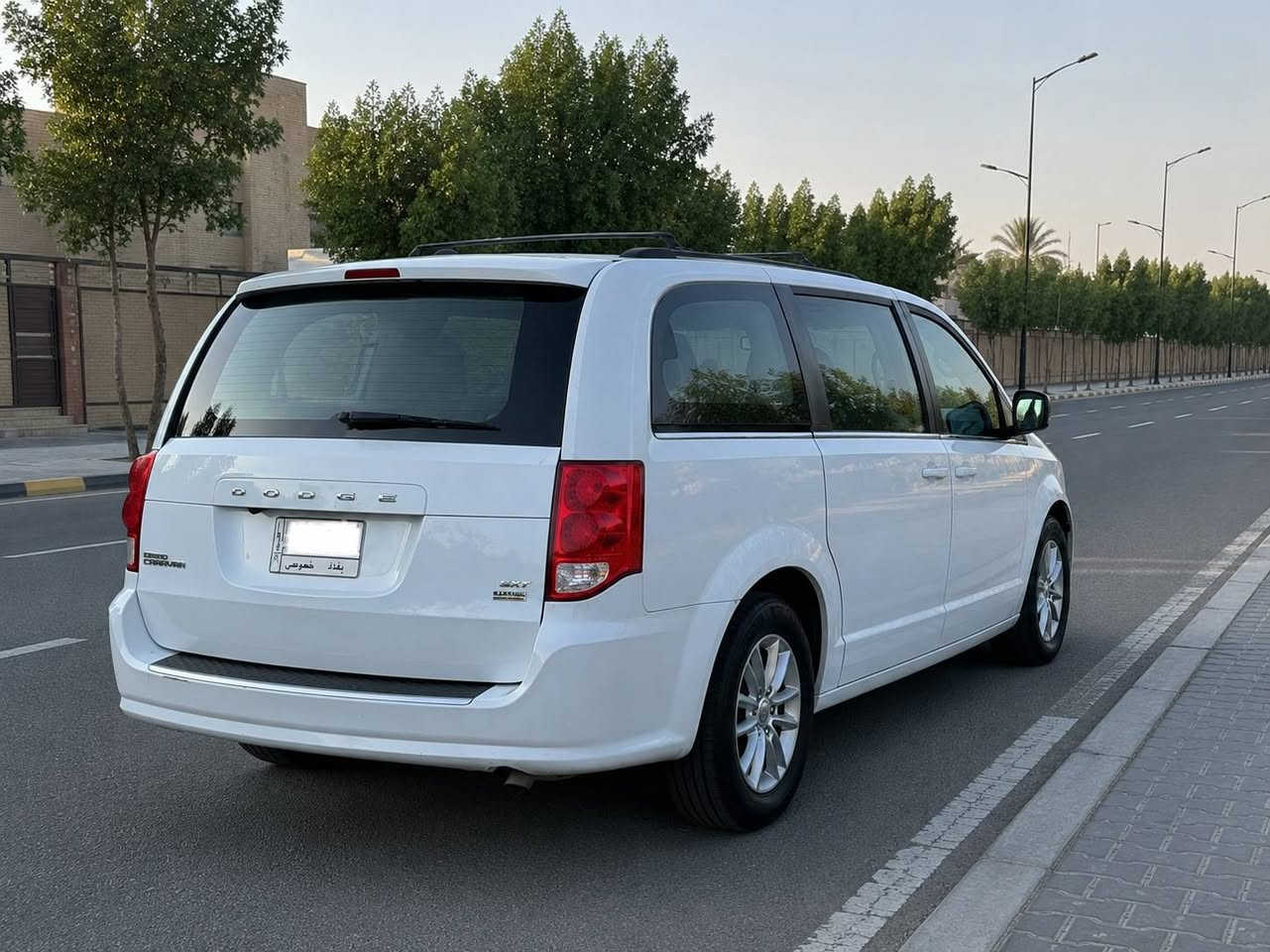 دوج كرفان 2019sxt فول مواصفات ابواب كهرباء جنطة كهرباء شاشة كاميرا امامية وخلفية مع كامرة تسجيل امامية وخلفية  غرفة السيارةكارتون استخدام بيت ماشية67 حقيقي رقم بغداد مشروع وطني كير بلاد محرك 3600ستة مامفتوح بلاد 7راكب تبريد ثلاث قطع مركزي السعر 143وبيها  مجال  وياها سونار المندلاوي تحويل مباشر مكان السيارة ذي قار الاتصال او المراسلة وات ساب على الرقم ***********
