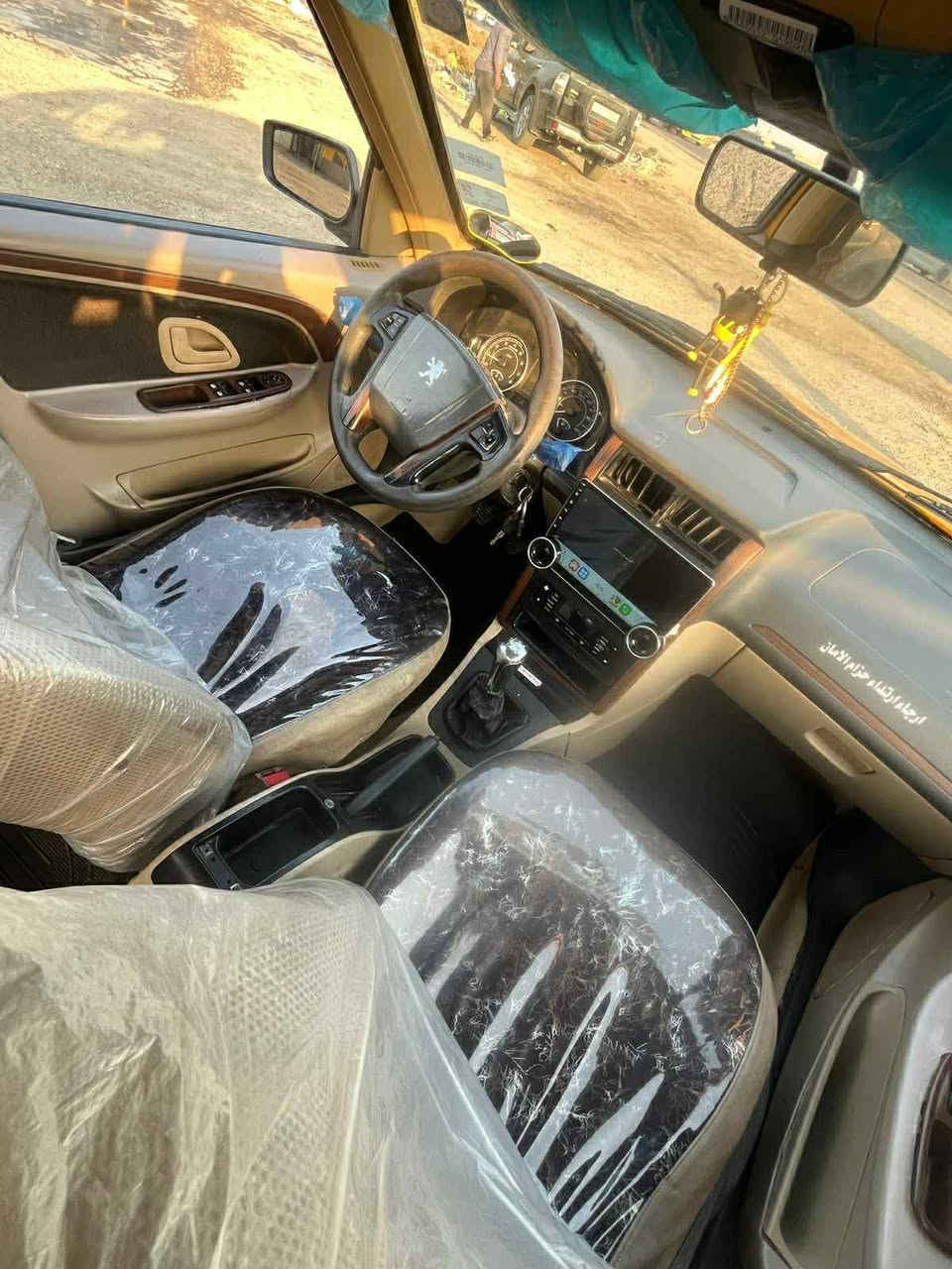 من رخصت الادمن
السلام عليكم 

بيجو بارص مديل 18كفالة عامة اي ننص مابيها 
مصفرة هيئة وغرامات بسمي تحويل ثاني يوم 

مكينة كير كفالة تبريد ثلج تخم تاير جديد 
شاشة تحكم ستيرن كهربائيات كلها شغلة
سعر 66وبيها مجال مكان بغداد
 ***********
