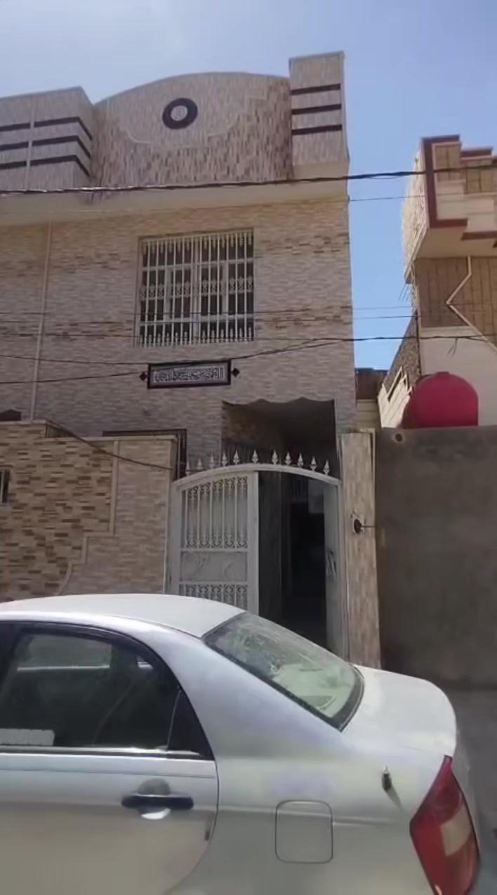 يا الله. اللهم صل على محمد وآل محمد. للبيع دار 100م طابق ونصف النجف حي السلام   قرب شارع طاقه سلام مقابيل مطعم سنونو  للاستفسار أكثر زيارة مكتب الروازق للعقار والمقاولات العامه في حي الجمعيه شارع القطعه او الاتصال واتساب ***********
***********.
 #عقاراتتجاريه #كروب #منزلي #عقارات_النجف #ترميم #عقارات
