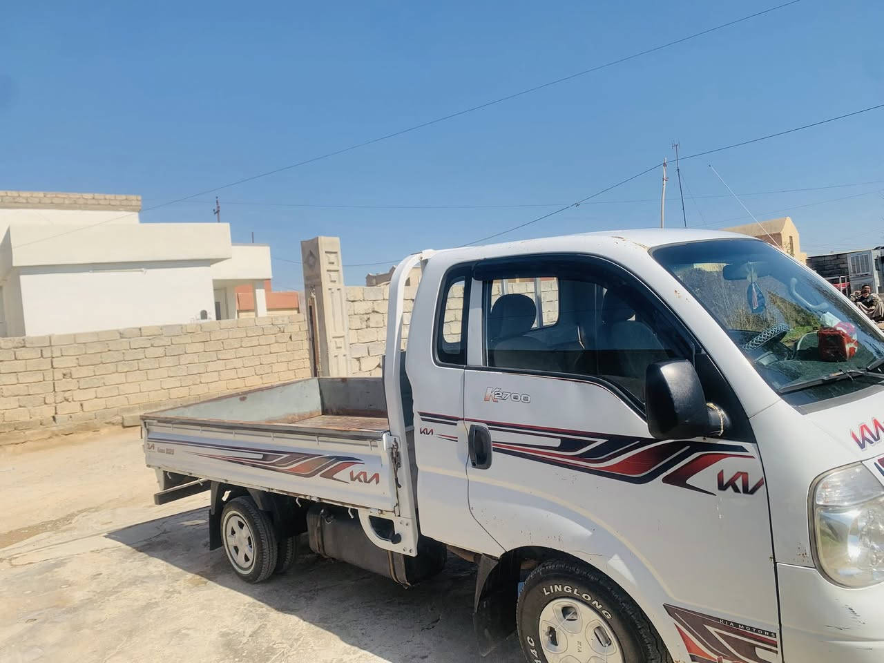 سلام عليكم كيا للبيع موديل 2012 محرك 2700 مسجل كركوك الماني شرط التحويل محرك كير اكسن شرط شاصي شرط كهربائيات تبريد تدفئه شغاله سياره جاهزه ما بيه اي نقص المكان شرقاط رقم الهاتف لاستفسار  *********** اعتذر عن الاقصاد والوعده السعر 95 بيه مجال حك جيه
