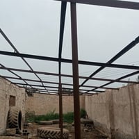 عندي حديد للبيع طول 30متر العرض 6متر اتصل على رقم الهاتف 07812457237. ...