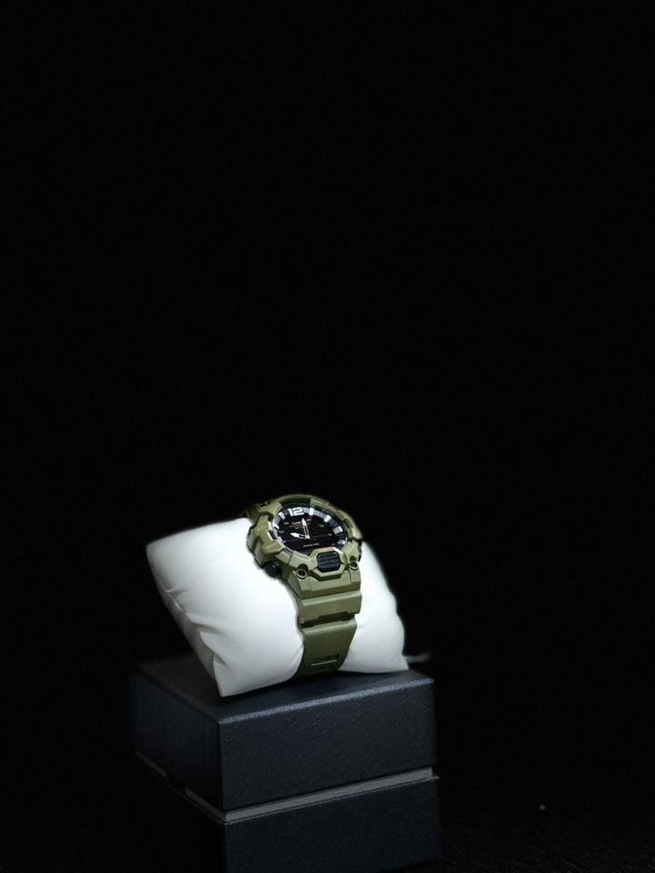 كاسيو رياضي لون عسكري
لعشاق التصاميم الرياضية والألوان العسكرية، ساعة Casio الأصلية مصممة لترافقك في كل الظروف، مع بطارية تدوم لـ 10 سنوات!
📌 أبرز المواصفات:
• الموديل: Casio HDC-700-3A2VDF.
• التصميم: هيكل وسوار من الراتنج المرن وشديد التحمل باللون الأخضر العسكري.
• الشاشة: عرض مزدوج (عقارب + رقمي) مع زر أمامي لسهولة تشغيل إضاءة الـ LED.
• عمر البطارية: بطارية طويلة الأمد تدوم حتى 10 سنوات!
• مقاومة الماء: مقاومة للماء حتى عمق 100 متر (مناسبة للسباحة).
• ميزات إضافية: توقيت عالمي، 3 منبهات يومية، ساعة إيقاف، وذاكرة لحفظ 30 رقم هاتف.
لا تفوت فرصة اقتناء هذه الساعة العملية والمتينة! متوفرة الآن. 🔥
***********
