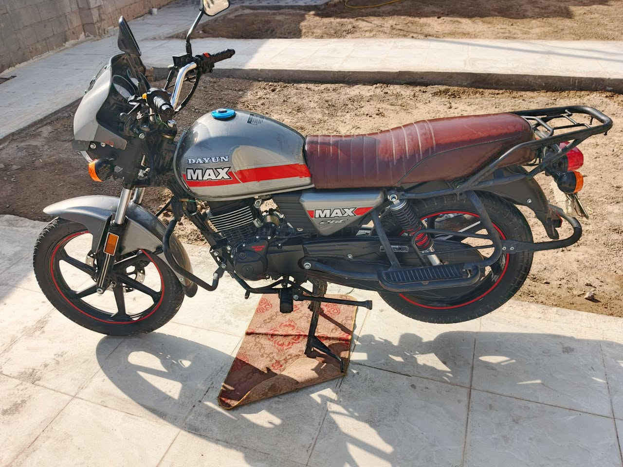 دايون ماكس موديل 23 اوراق اصولي السعر مليون و800
***********
