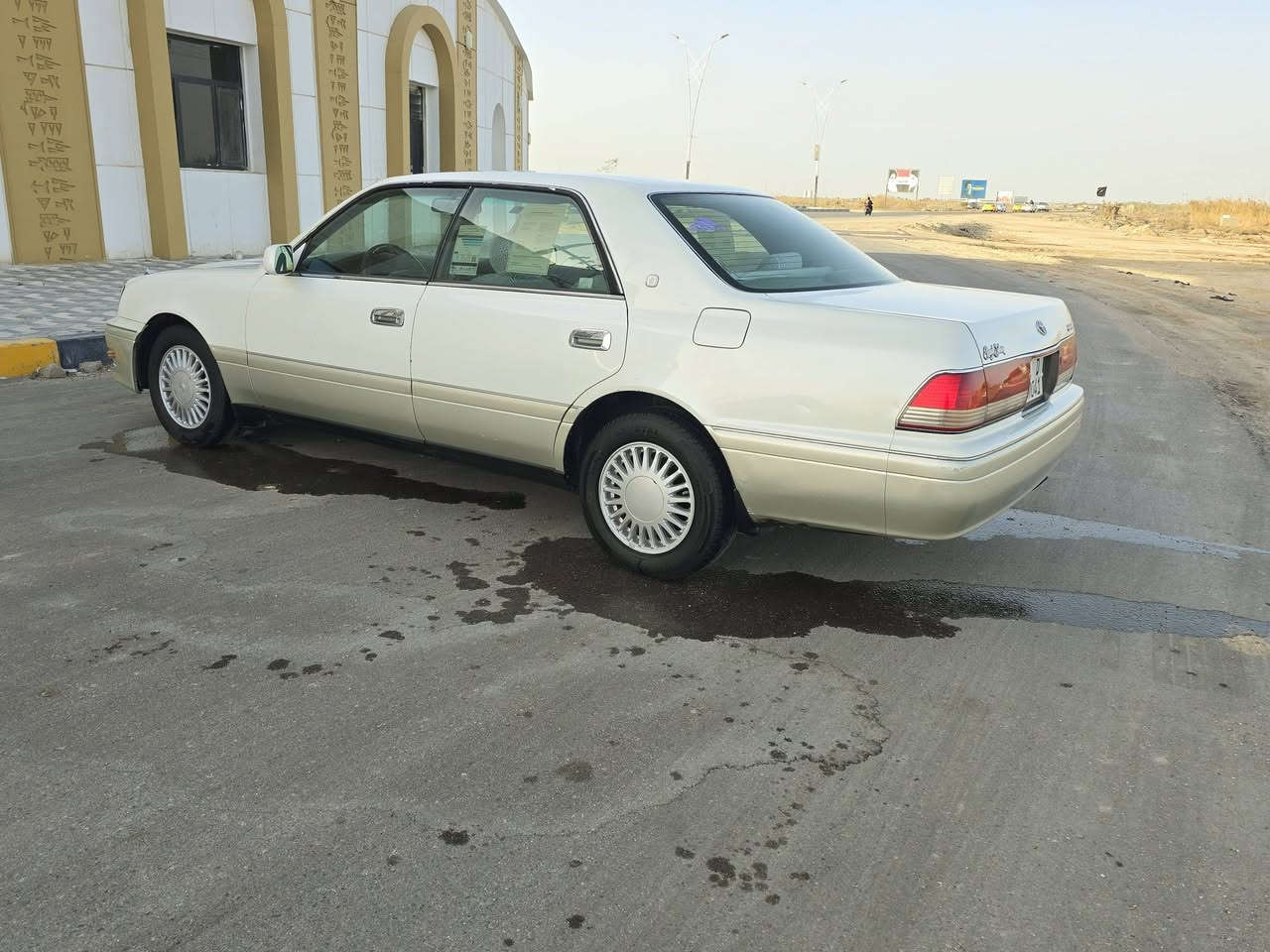 السلام عليكم
***********

راس الثور للبيع بسمي رقم بغداد دولي سنويه مامنتهيه مكفوله من العيب الشرعي والنغل الجثه والضربه القويه والصبغ العام جاهزه حداده تبريد مكينه وكير اثنين ونص كهربائيات كله شغاله مكان السياره ناصريه السعر( 97)
