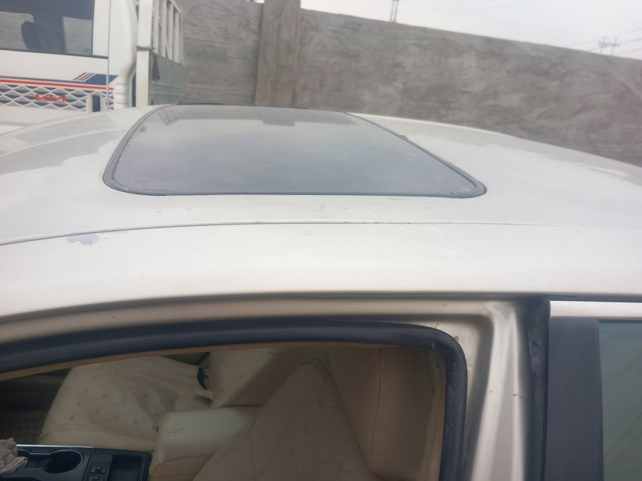 السلام عليكم اخوان سياره البيع كامري موديل 2017 رقم اربيل سنويه جديده وهزه جديده سياره فول مواصفات بيهه قطعتين صبغ قطعه تبديل اصلي بدون دواخل سياره جاهزه سعر 145 وبيهه مجال عنوان الانبار رمادي جزيره خالديه ***********
