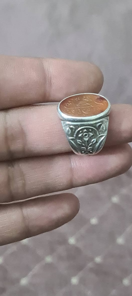 عقيق يماني زعفران قديم حجر وخط صياغة الحاج طالب ابو مشتاق


**إذا كنت صاحب هذا الإعلان وتريد حذفه لأي سبب، رجاءا أرسل رسالة إلى الدعم الفني**