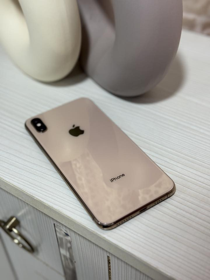 ايفون اكس ماكس  مبدل شاشة وباتري فيس ايدي مايشتغل والكاميرا بيها اهتزاز عل 1  سعر 130  وبي مجال تواصل ع خاص او الاتصال على 
***********
