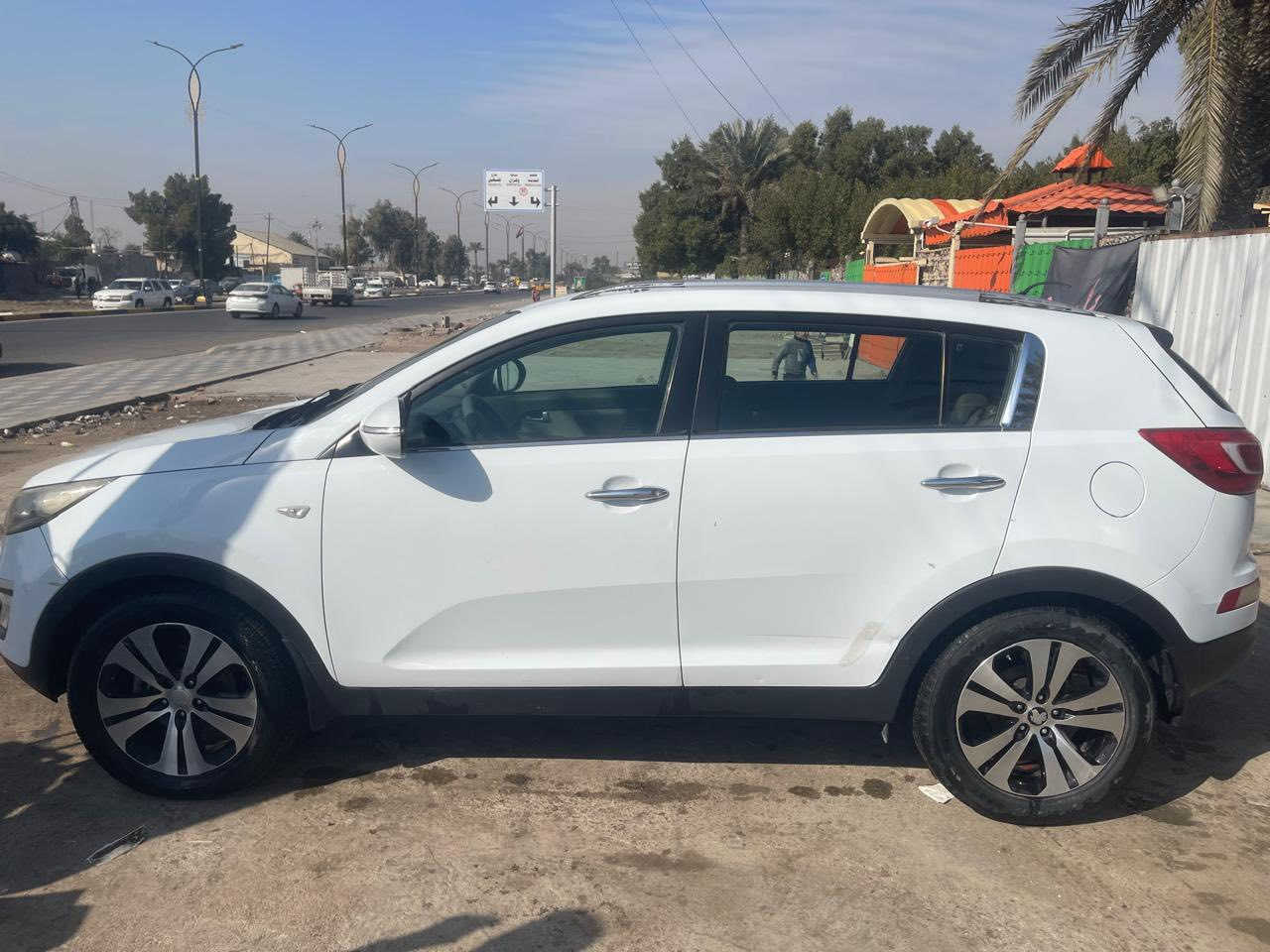 السلام عليكم كياءسبورتج موديل 2014 خليجي مكفوله من الحادث والصبغ السعر 150 للستفسار***********
