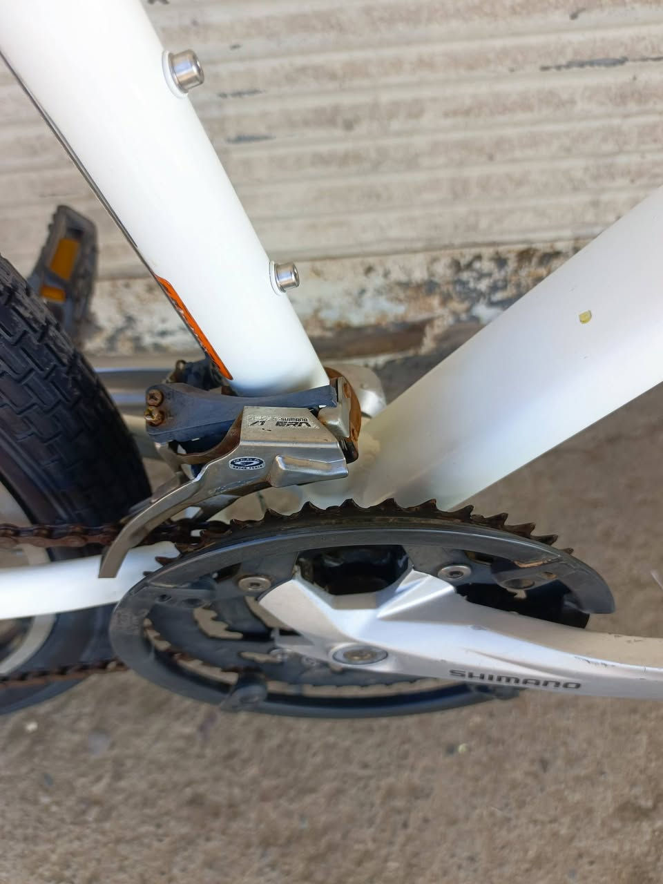 السلام عليكم اخوتي دراجه ماركه لويس كندي سستم  شيمانو 8/3 بريكات دسك سيم الحجم 26 ترهم طول 180 
السعر 300 بيها مجال الدراجه بلادي شرط مال حاويه للستفسار *********** واتس اب يتوفر خدمه توصيل
