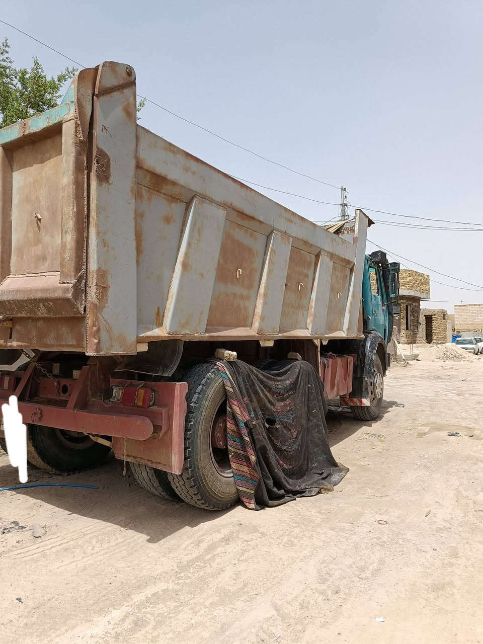 السلام عليكم سياره البي للبيع كير 130 مكينه25 سنويه ل28 بيع مستعجل رقم مبايل *********** لى شراي يتصل
